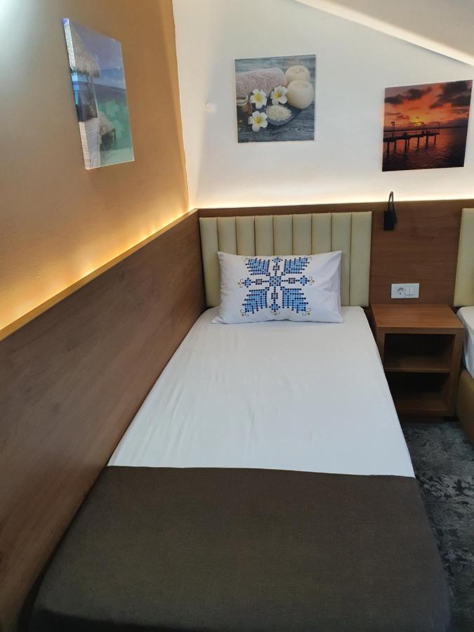 Stay Inn Rediu Valea Lupului  Exterior foto