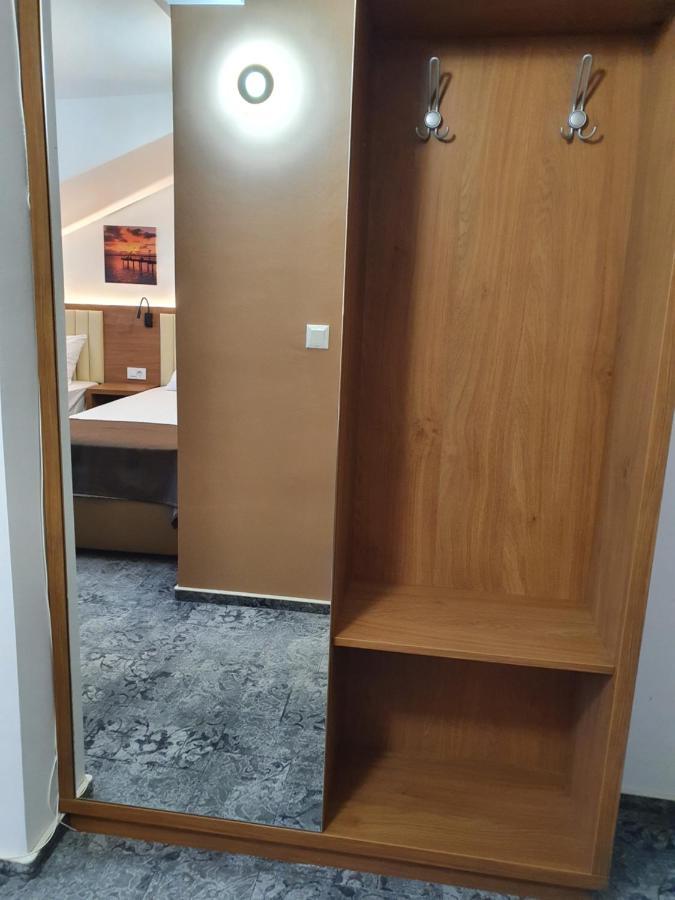 Stay Inn Rediu Valea Lupului  Exterior foto