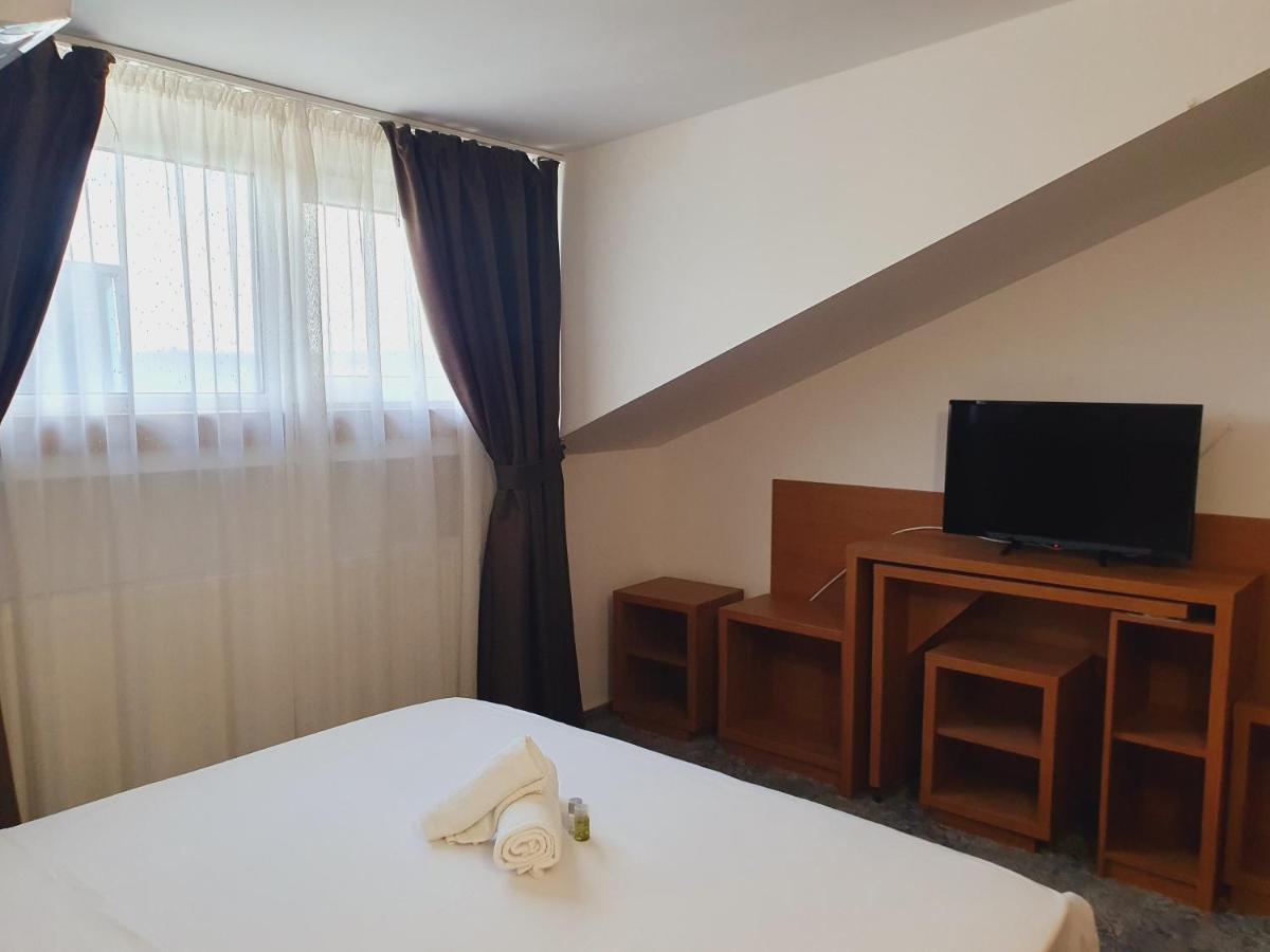 Stay Inn Rediu Valea Lupului  Exterior foto